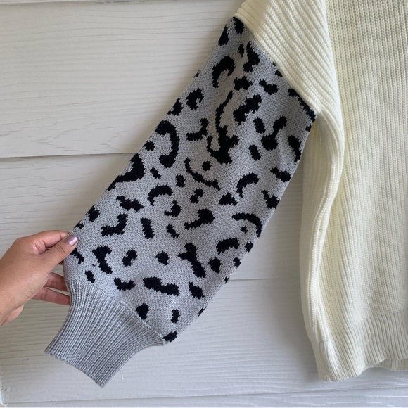 C+D+M Collection color block v neck pullover sweater Medium M animal print - Picture 4 of 10